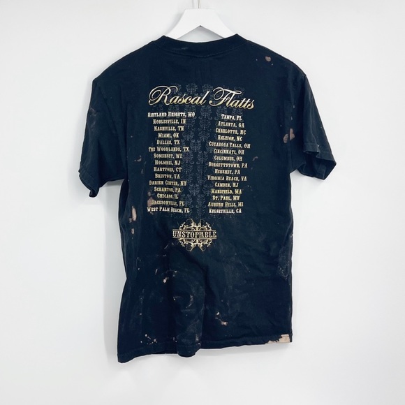 Rascal Flats Unstoppable Tour Reverse Dyed Bleach Splatter Graphic Tee Sz M - Picture 6 of 6